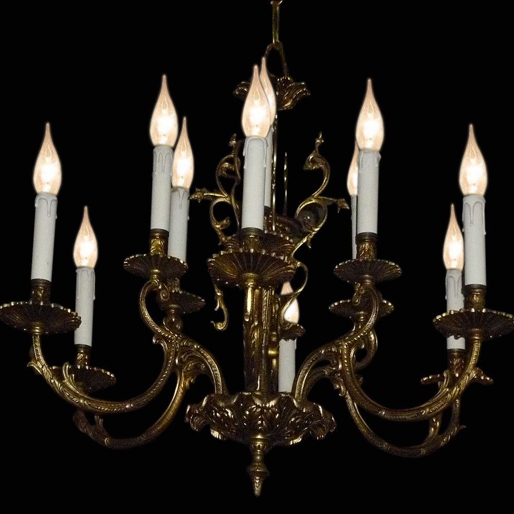 Lustre en bronze de style Louis XV